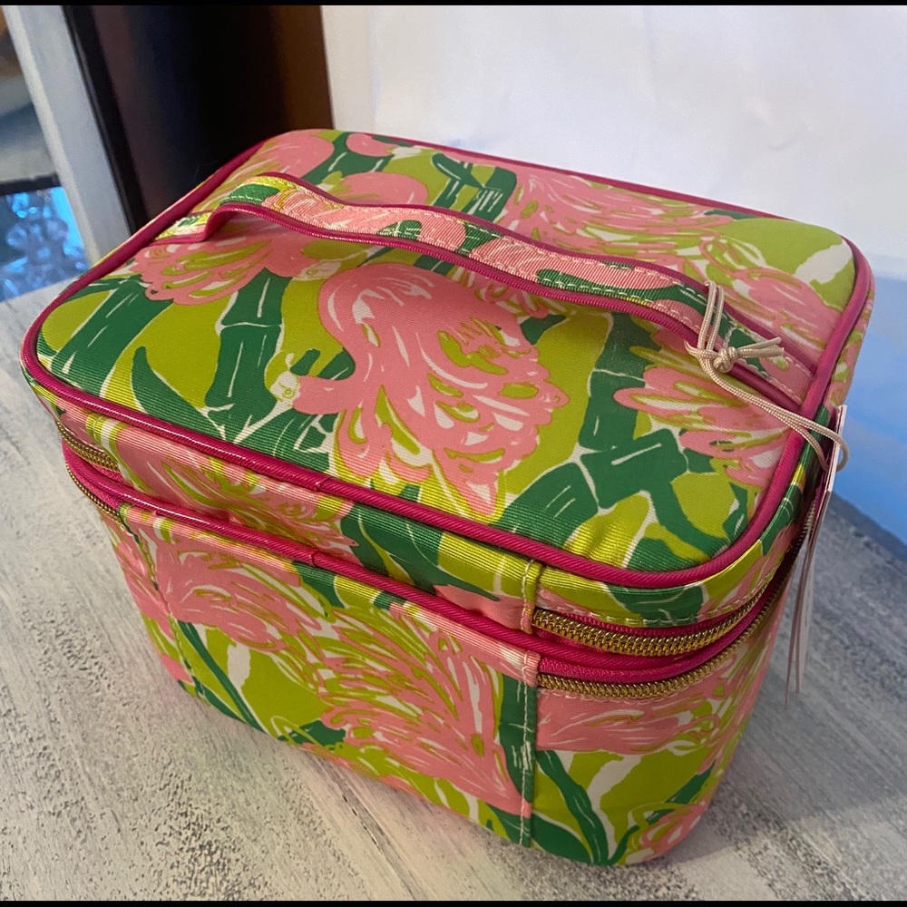 Lilly Pulitzer Makeup bag Pink Green NWT travel - Picture 3 of 8